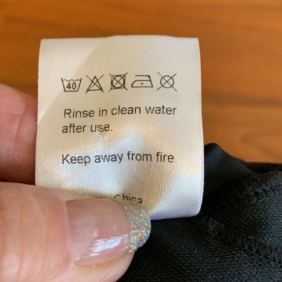 UNOW XXS One piece pro training razor back slimming swimsuit - Picture 7 of 9